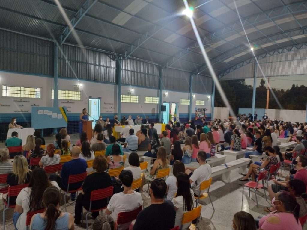 realização de audiência pública a respeito de escola cívico militar em porto união