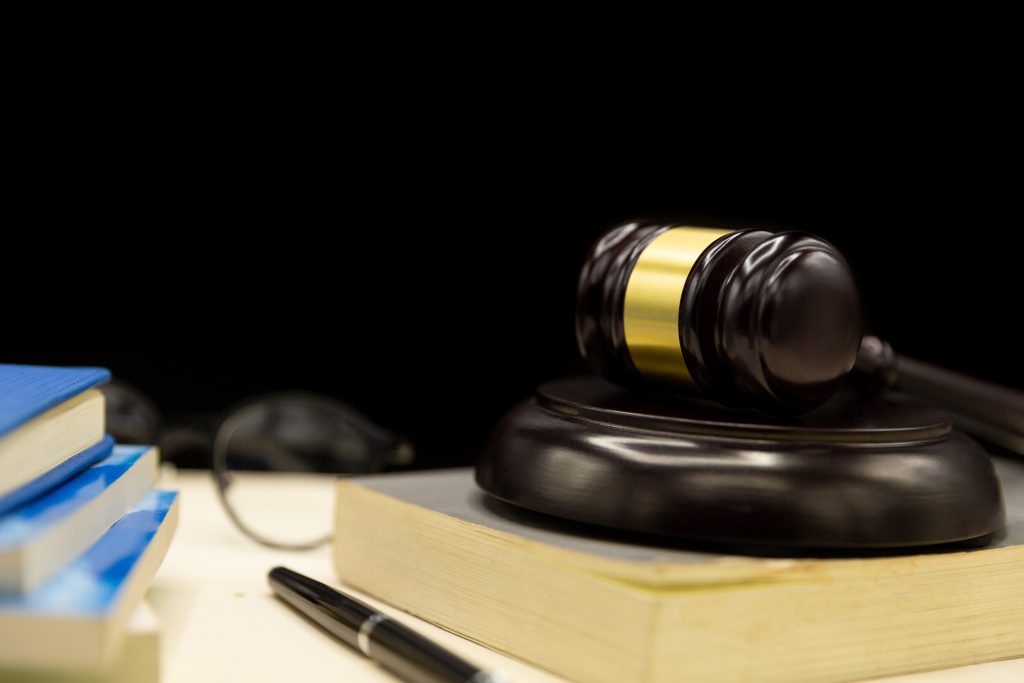 quem trabalha de graça?