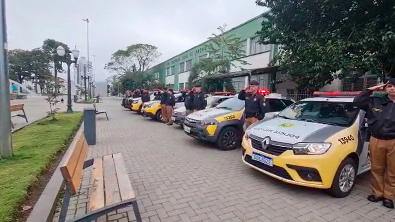 Minuto de silêncio em homenagem ao cabo Ricieri Chagas
