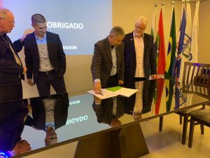 Parceria entre CDL e Sicoob disponibilizará crédito para comerciantes do Vale do Iguaçu