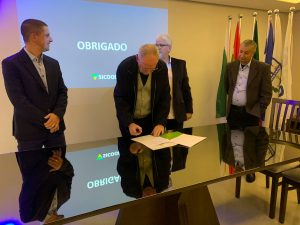 Parceria entre CDL e Sicoob disponibilizará crédito para comerciantes do Vale do Iguaçu