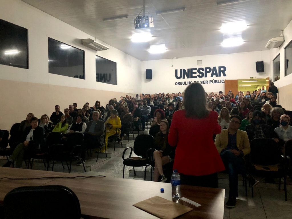 União da Vitória debate feminicídio