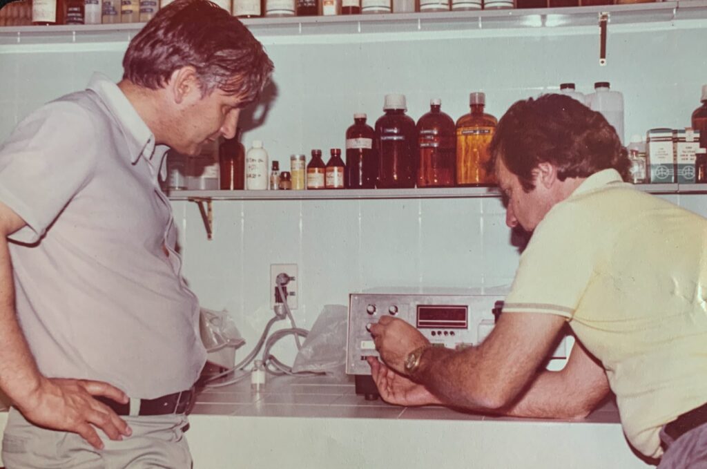Laboratório de Análises Clínicas Dr. Willy Carlos Jung completa 65 anos em agosto