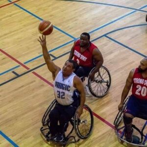 atleta basquete cadeirantes