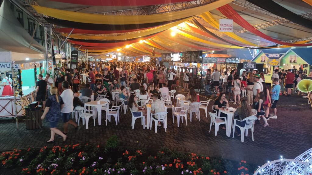 14ª edição da Festa Nacional do Steinhaeger e do Xixo tem início