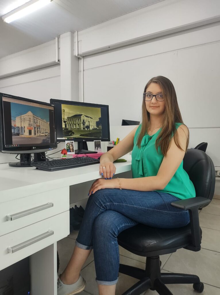Acadêmicos da UGV apresentam estudo sobre a Art Déco em Porto União