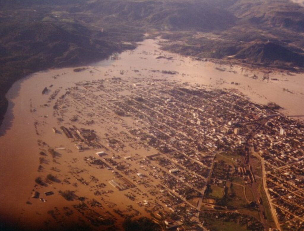 Histórias da grande enchente de 1983 no Vale do Iguaçu