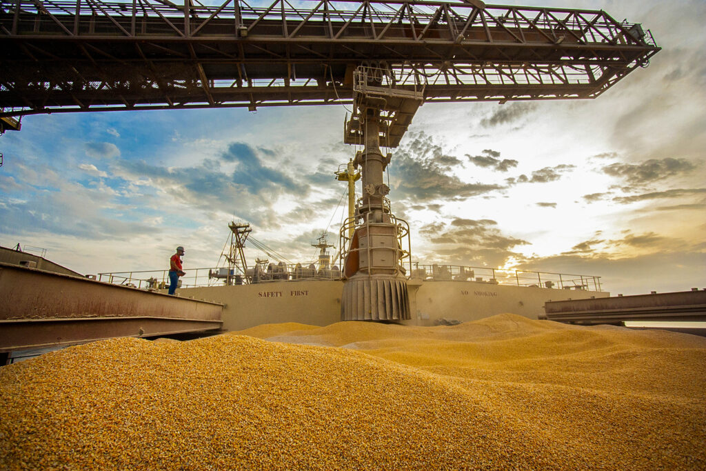 Foto: Cláudio Neves/Portos do Paraná