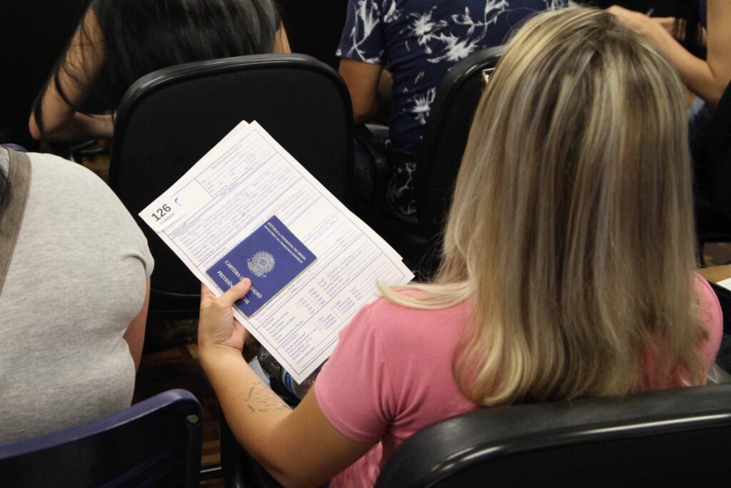 Pelo 10º mês, Paraná lidera ranking de empregabilidade via Agências do Trabalhador