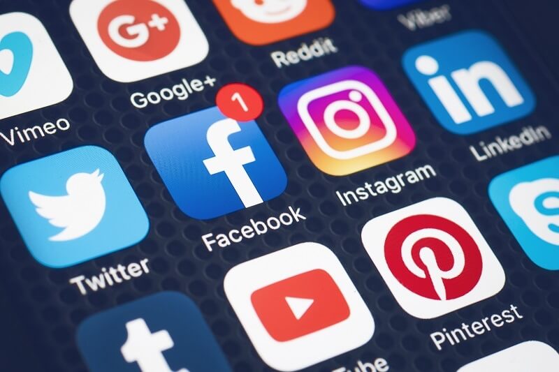 Opinião: "As redes sociais estão reduzindo nossa humanidade?"
