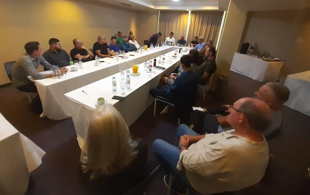 Nery Thomé é eleito presidente da ADIPR para o triênio 2023/26