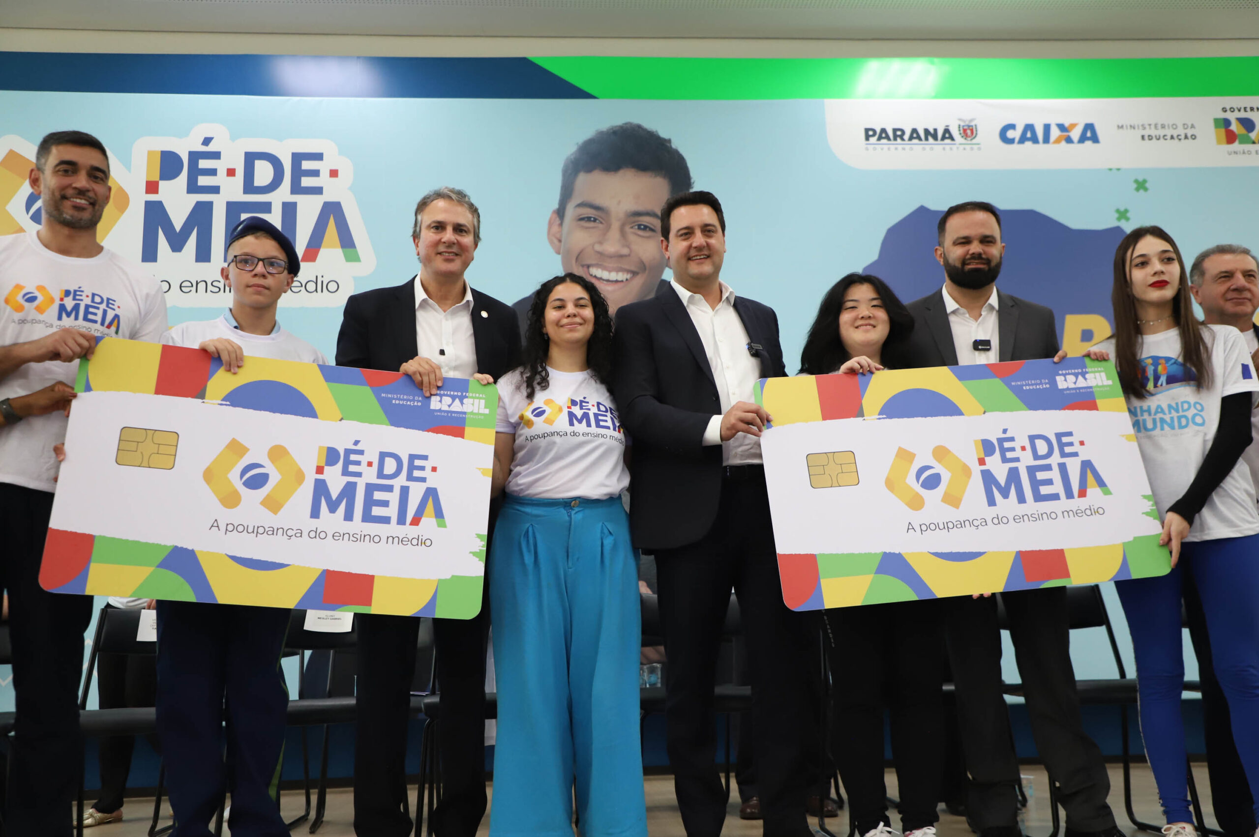 Com 89 mil estudantes do ensino médio elegíveis, PR adere ao programa Pé-de-Meia
