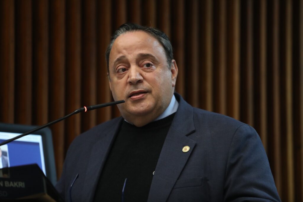Deputado Hussein Bakri destaca benefícios do Programa Parceiro da Escola