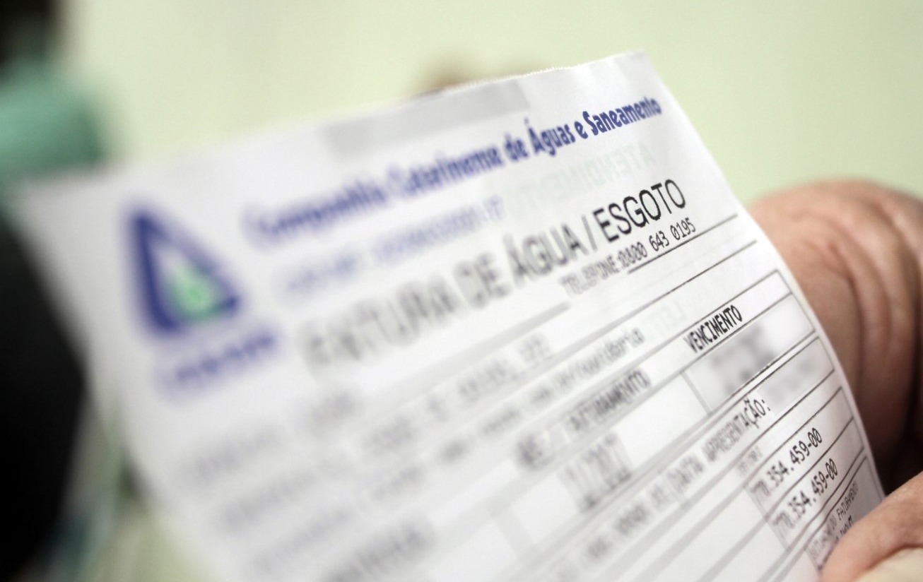 COLUNA PELO ESTADO: Novas regras da Tarifa Social adotadas pela Casan