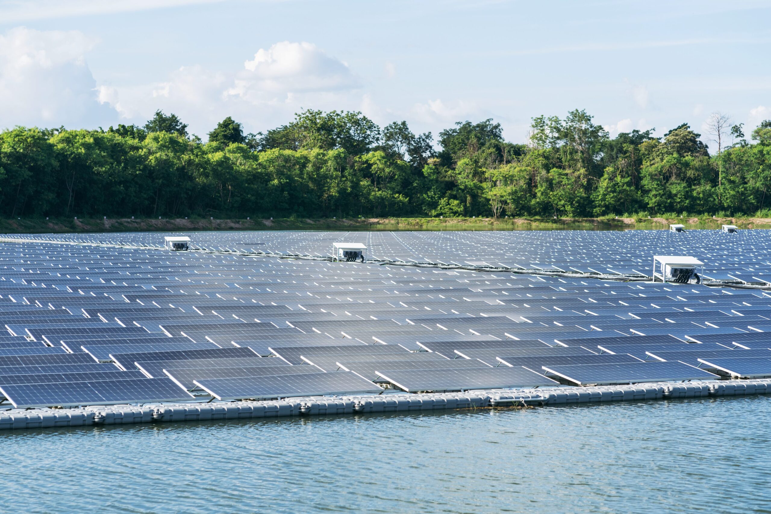 COLUNA PELO PARANÁ: Usina solar flutuante