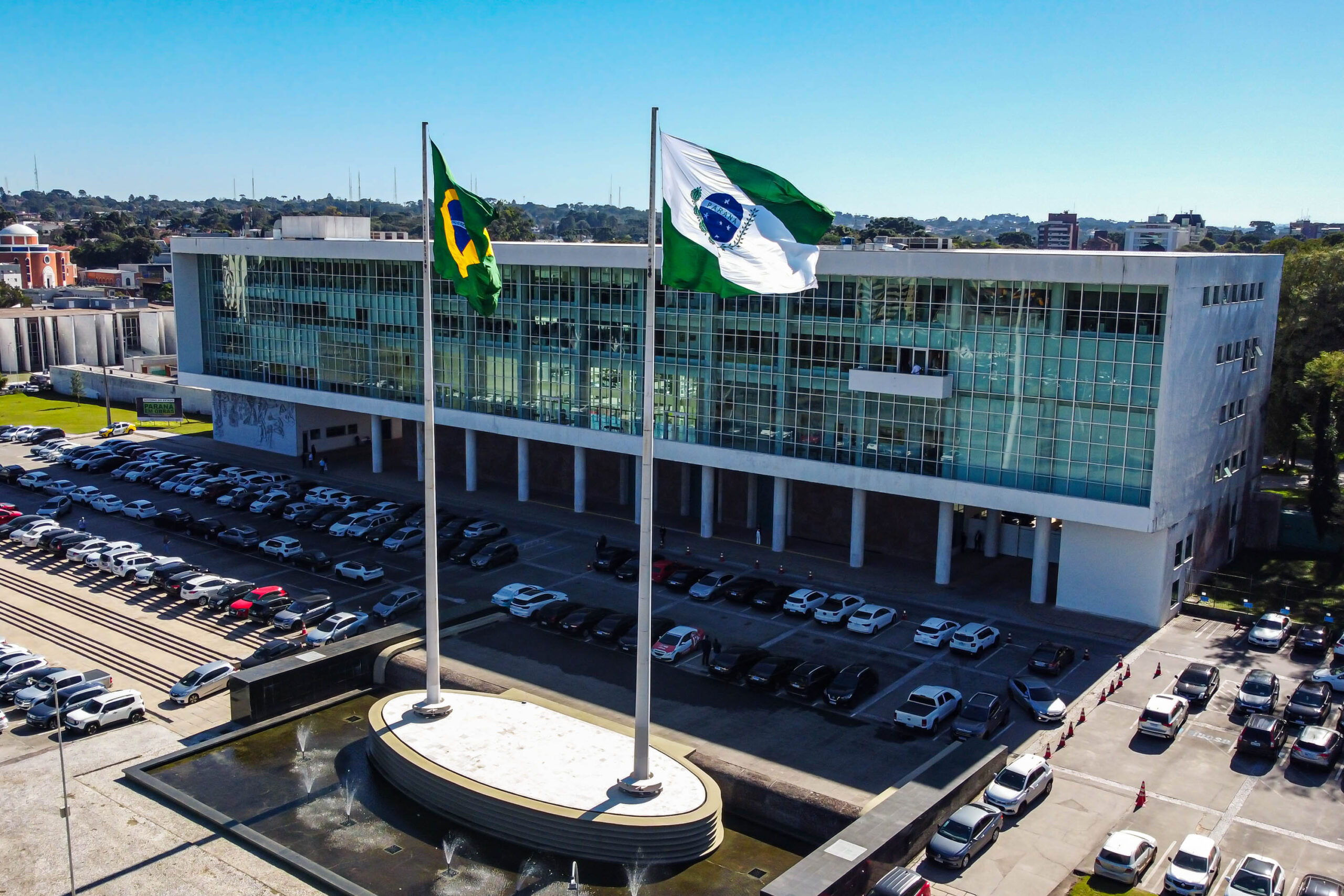 pelo estado: dobro da média