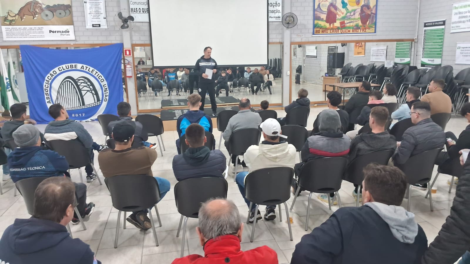 Esportes: Acau, atletismo nos Jesc e macrorregional dos JEPS