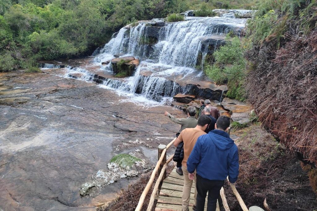 COLUNA PELO PARANÁ: Capital das Cachoeiras