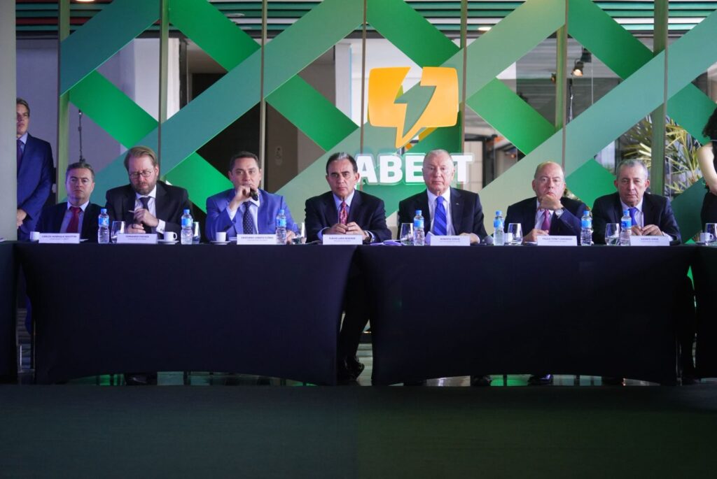 Associação Brasileira de Emissoras de Rádio e Televisão inicia nova gestão