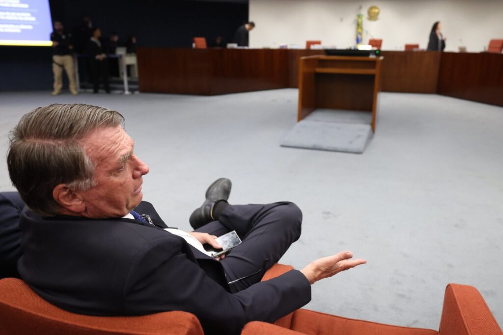 COLUNA PELO ESTADO: Julgamento, polarização e a indústria catarinense