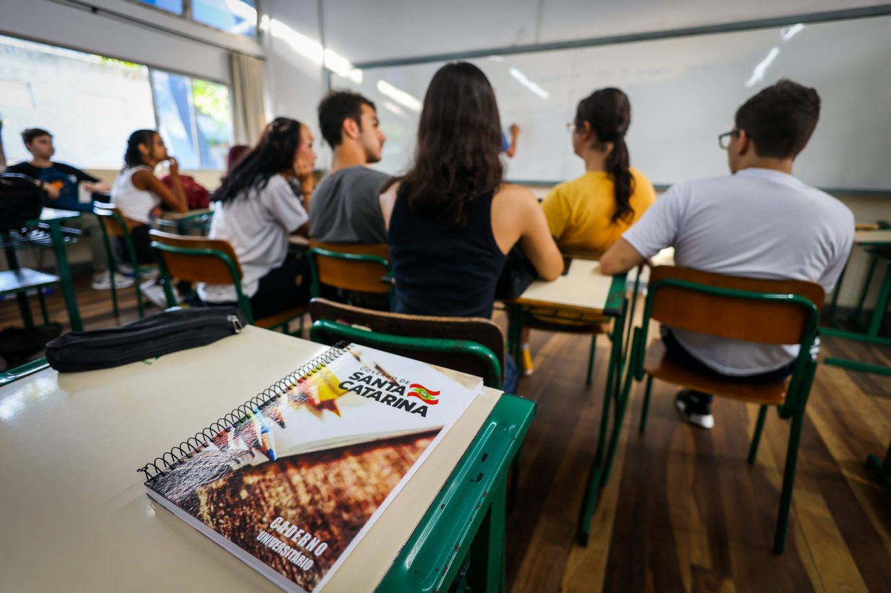 COLUNA PELO ESTADO: Estado propõe mudanças na Universidade Gratuita e Fumdesc