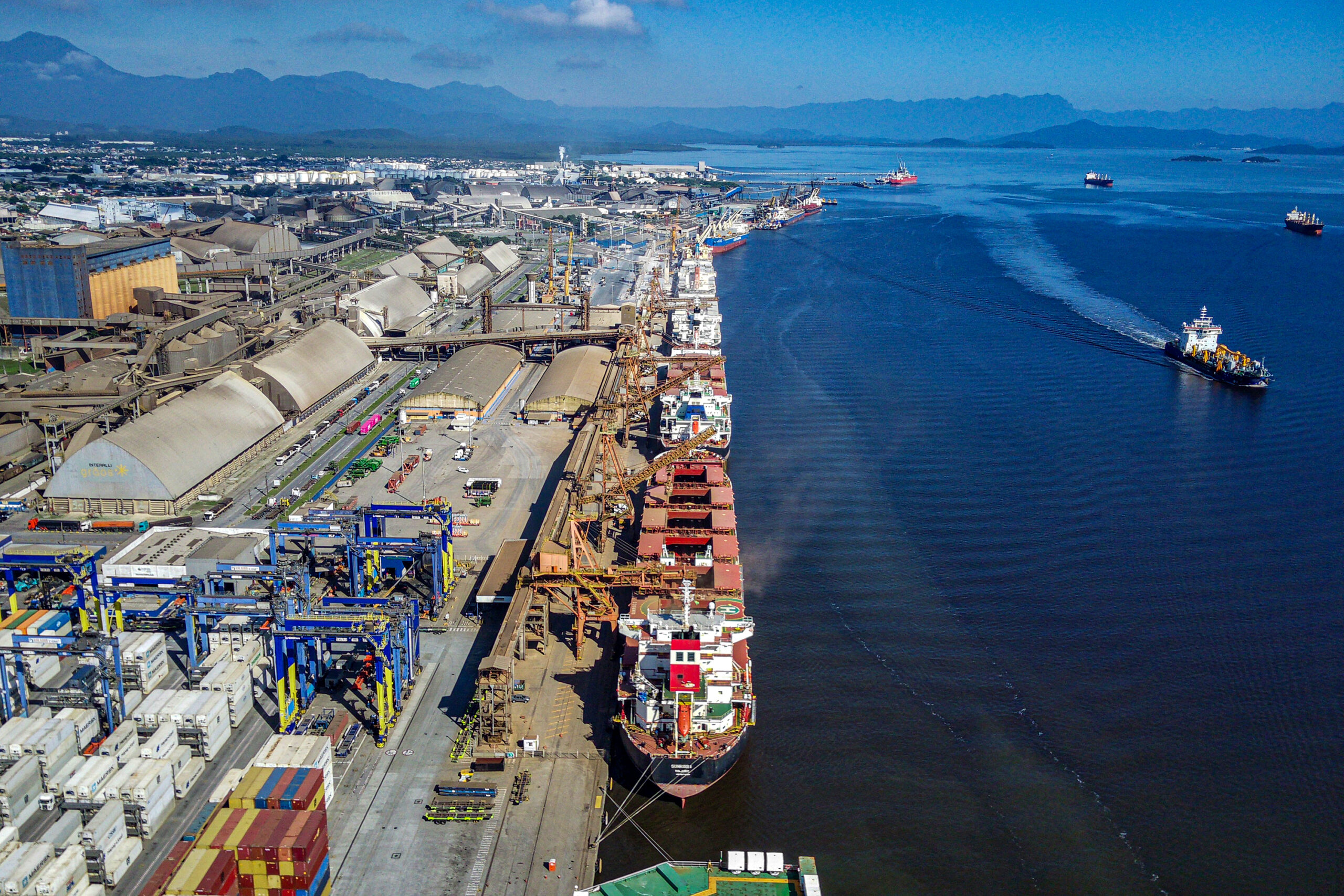 COLUNA PELO PARANÁ: Porto de Paranaguá
