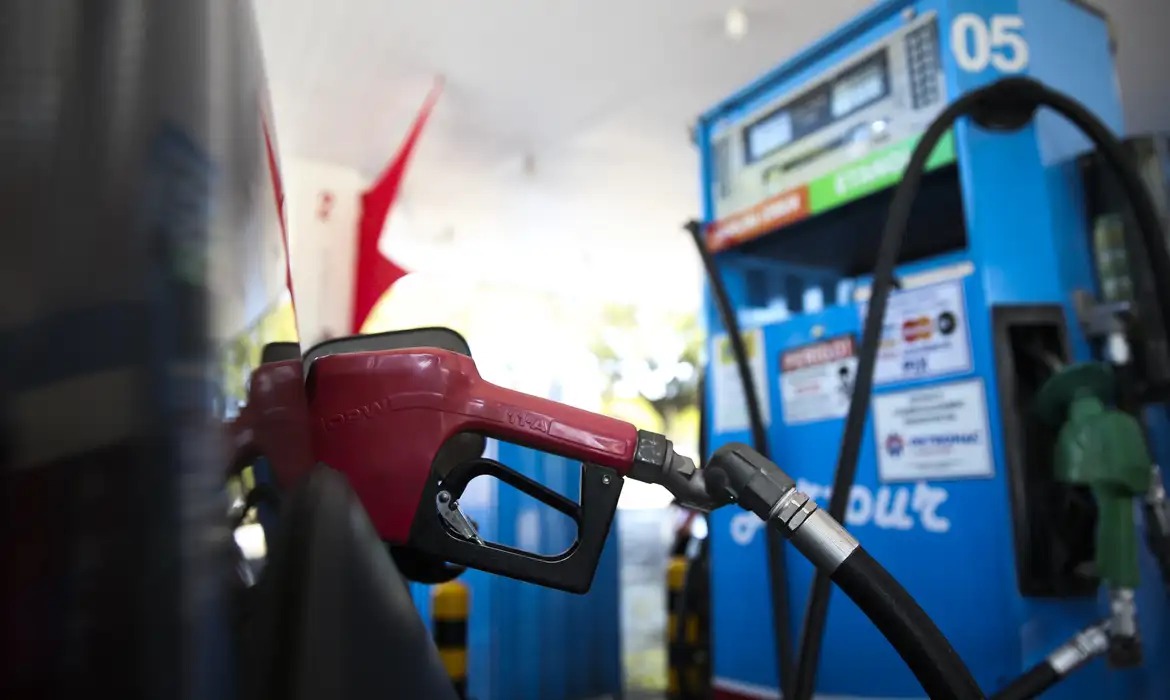 Diesel em alta pressiona transporte coletivo e amplia incertezas em União da Vitória